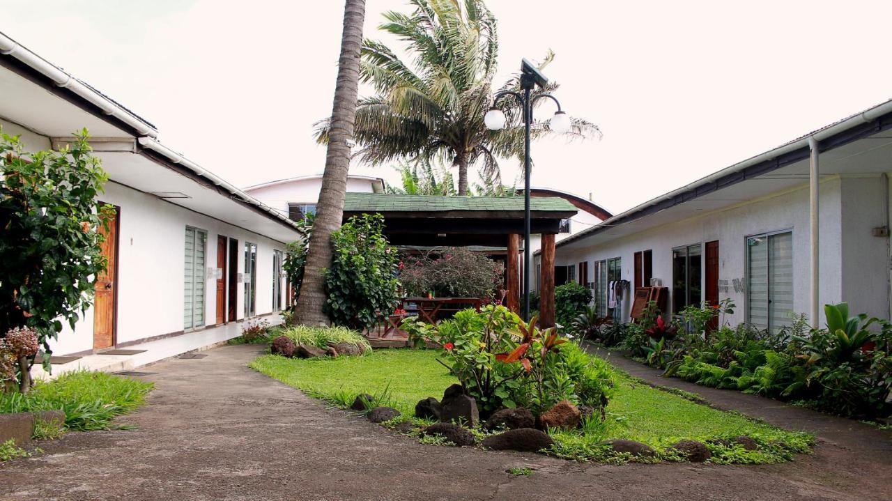 Inaki Uhi Hotel Hanga Roa Buitenkant foto